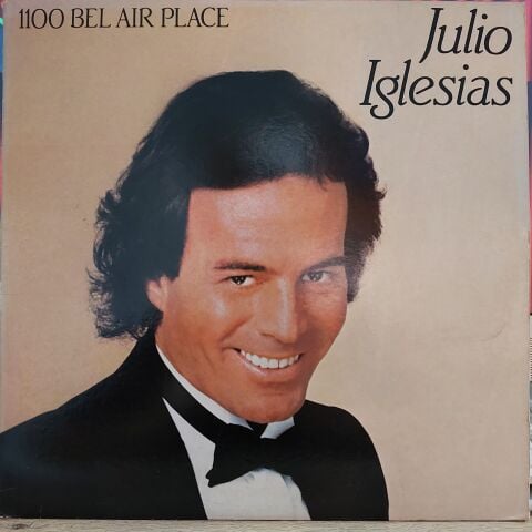 Julio Iglesias – 1100 Bel Air Place LP PLAK