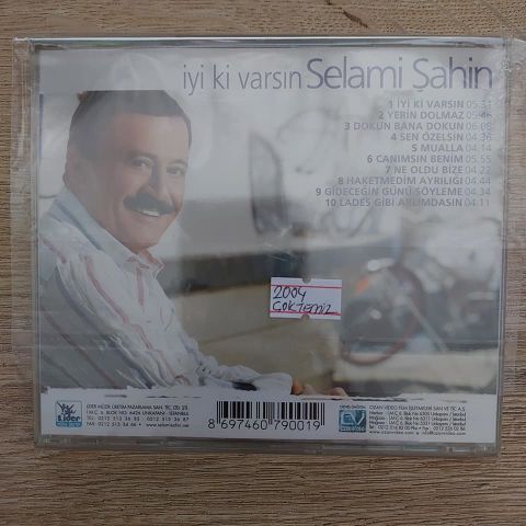 SELAMİ ŞAHİN - İYİ Kİ VARSIN CD