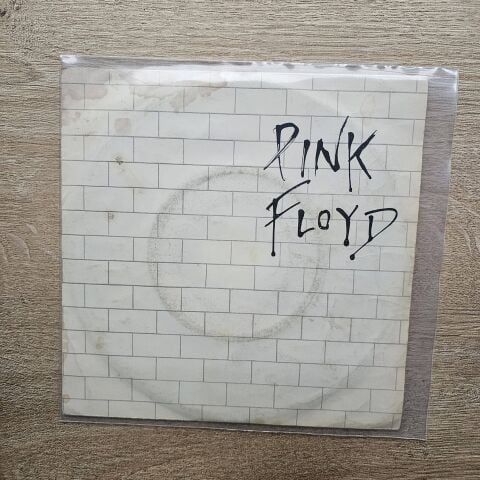 Pink Floyd – Another Brick In The Wall (Part II) 45LİK PLAK