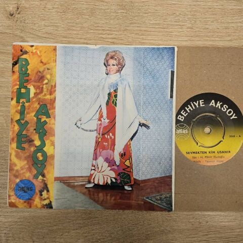 BEHİYE AKSOY - KISKANIRIM SEVMEKTEN KİM USANIR 45LİK PLAK