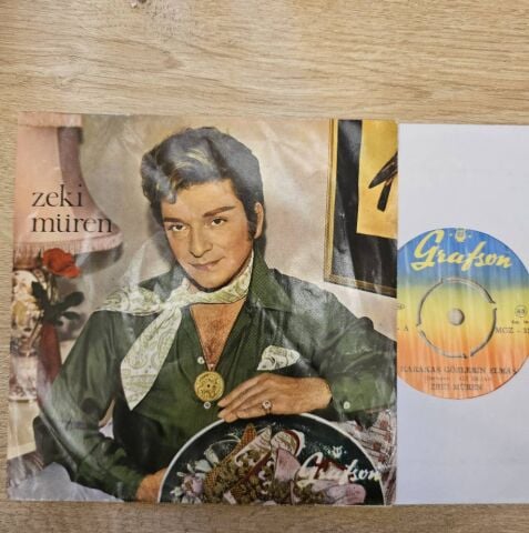 Zeki Müren – Karakaş Gözlerin Elmas 45LİK PLAK