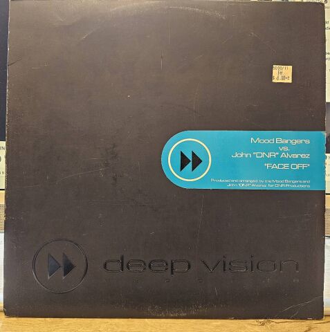 Mood Bangers Vs. John ''DNR'' Alvarez – Face Off LP PLAK