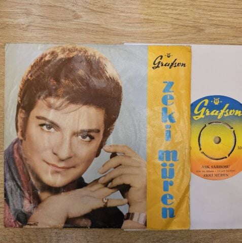 Zeki Müren – Yalan Yıllar / Aşk Sarhoşu 45LİK PLAK