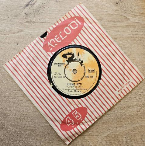 Dario Moreno – Her Akşam Sarhoş 45LİK PLAK