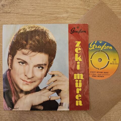 Zeki Müren – Unut Sevme Beni / Bir Ateşim Yanarım 45LİK PLAK