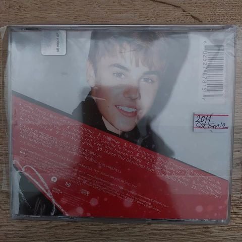 JUSTİN BİEBER - UNDER THE MİSTLETOE CD