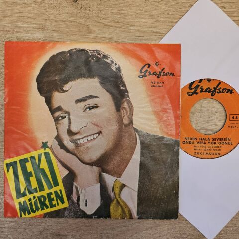 Zeki Müren – Neden Hala Seversin Onda Vefa Yok Gönül / Dün Gece Mehtaba Dalıp Hep 45LİK PLAK