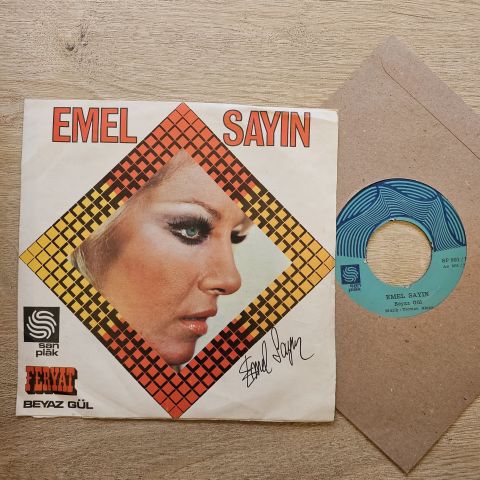 Emel Sayın – Feryat / Beyaz Gül 45LİK PLAK