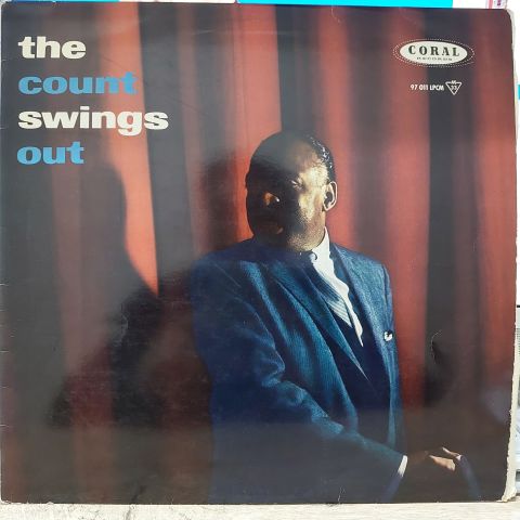 Count Basie And His Orchestra – The Count Swings Out LP PLAK
