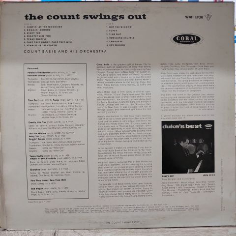 Count Basie And His Orchestra – The Count Swings Out LP PLAK