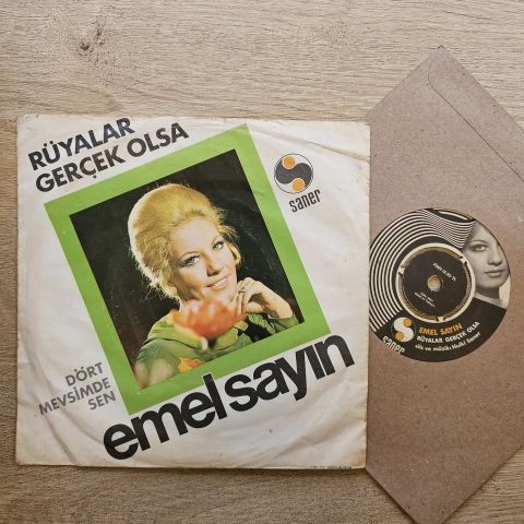 Emel Sayın – Rüyalar Gerçek Olsa 45LİK PLAK