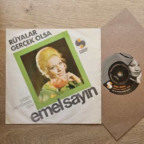 Emel Sayın – Rüyalar Gerçek Olsa 45LİK PLAK