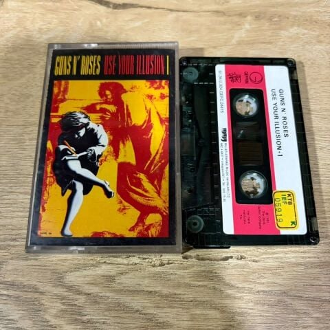 GUNS N' ROSES - USE YOUR ILLUSION I KASET