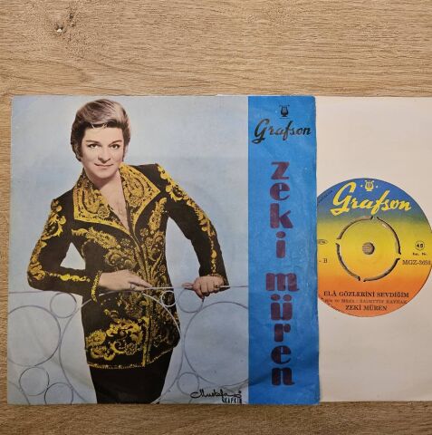 Zeki Müren – Avuçlarımda Hâlâ / Elâ Gözlerini Sevdiğim 45LİK PLAK