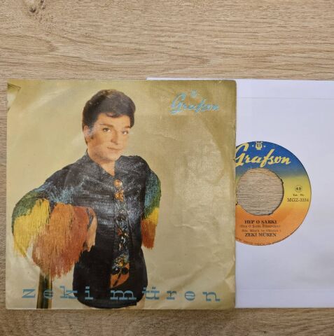 Zeki Müren – Hep O Şarkı / Bu Yağmur 45LİK PLAK