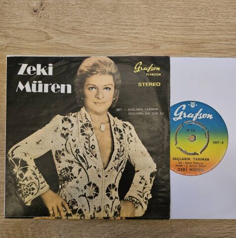 Zeki Müren – Saçların Tarımar / Gözlerin Bir İçim Su 45LİK PLAK