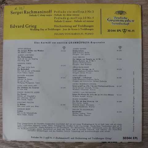 Sergei Rachmaninoff* / Edvard Grieg / Julian Von Karolyi – Prélude Cis-moll Op. 3 Nr. 2 / Prélude G-moll Op. 23 Nr. 5 / Hochzeitstag Auf Troldhaugen 45LİK PLAK