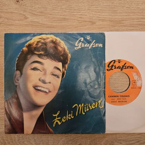 Zeki Müren – Unut Beni / Canımın Yoldaşı 45LİK PLAK