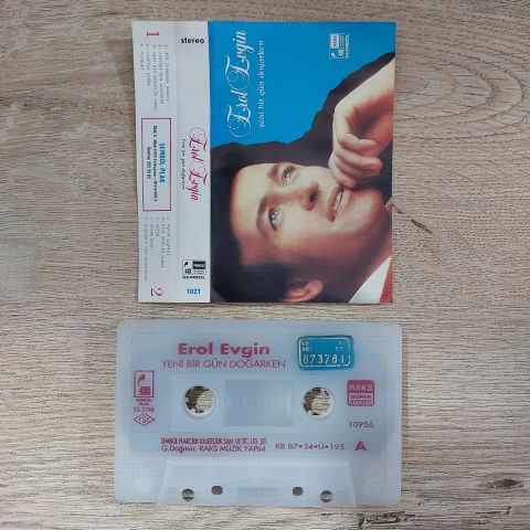 EROL EVGİN - YENİ BİR GÜN DOĞARKEN KASET