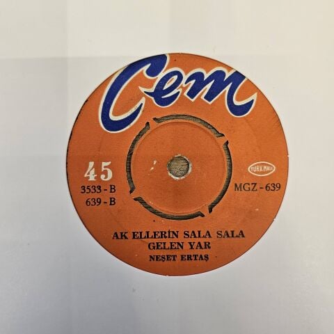 Neşet Ertaş – Diloylo Oyun Havası / Ak Ellerin Sala Sala Gelen Yar 45LİK PLAK...