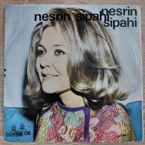 NESRİN SİPAHİ - AŞKIN KANUNU 45LİK PLAK