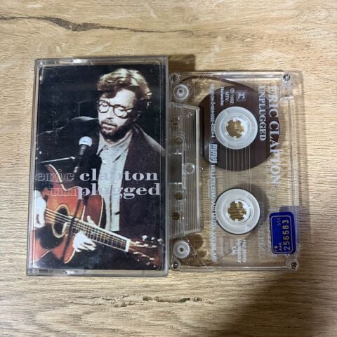 ERIC CLAPTON - UNPLUGGED KASET