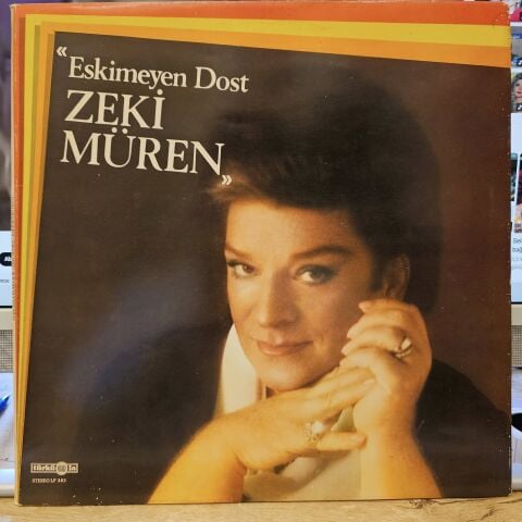 Zeki Müren – Eskimeyen Dost LP PLAK