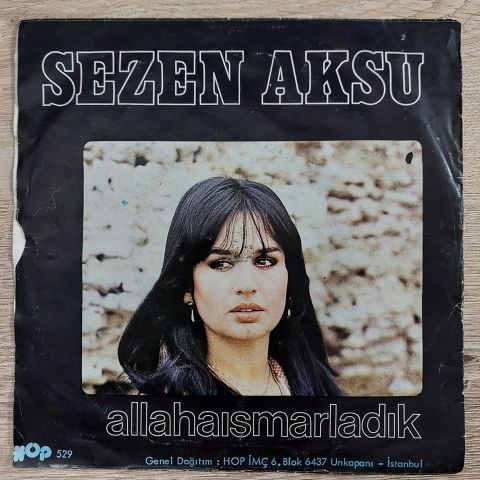 SEZEN AKSU - KAÇ YIL GEÇTİ ARADAN 45LİK PLAK
