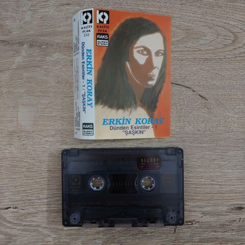 ERKİN KORAY - DÜNDEN ESİNTİLER 1 ŞAŞKIN KASET