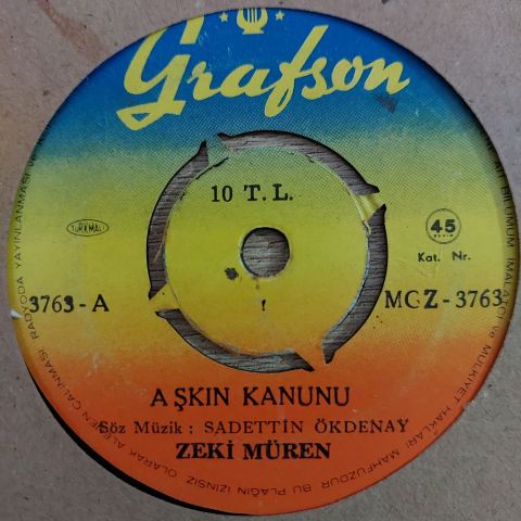 Zeki Müren – Aşkın Kanunu 45LİK PLAK