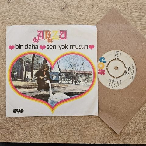 Arzu – Sen Yok Musun / Bir Daha 45LİK PLAK