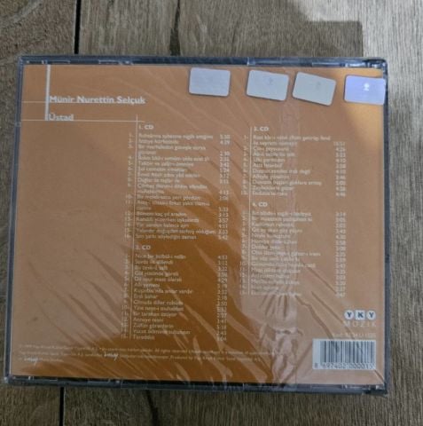 MÜNİR NUREDDİN SELÇUK - ÜSTAD CD