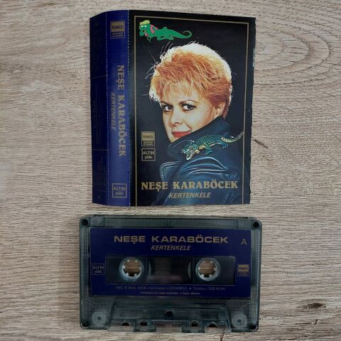 NEŞE KARABÖCEK - KERTENKELE KASET