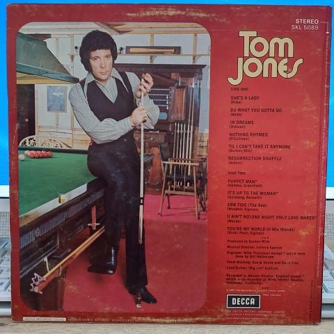 TOM JONES - SİNGS SHE SA LADY LP PLAK