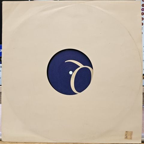 Q (9) – Grow LP PLAK