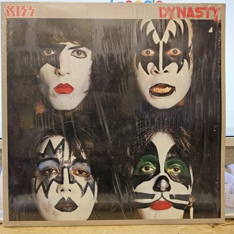 Kiss – Dynasty LP PLAK