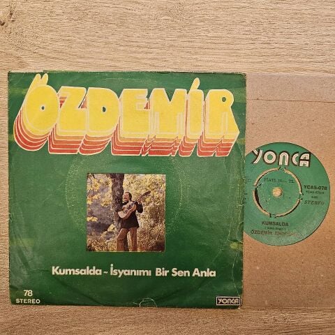 Özdemir Erdoğan – Kumsalda / İsyanımı Bir Sen Anla 45LİK PLAK
