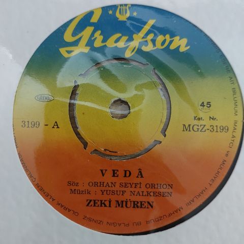 Zeki Müren – Veda / Seni Ben Ellerin Olsun Diyemi Sevdim 45LİK PLAK