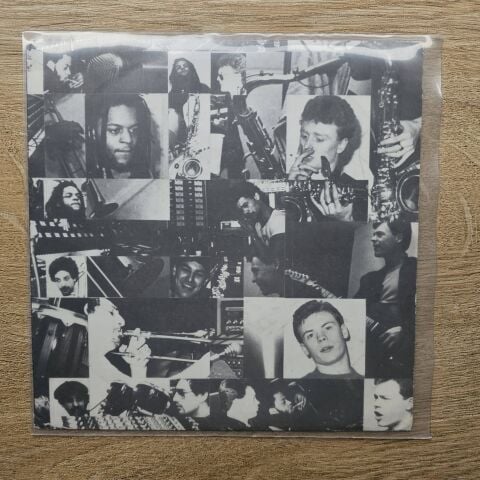 UB40 – Don't Walk On The Grass 45LİK PLAK