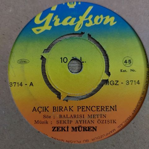 Zeki Müren – Açık Bırak Pencereni 45LİK PLAK