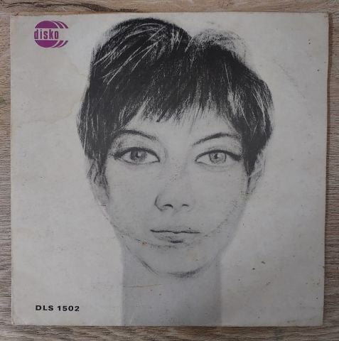 Esin Afşar – Kara Toprak / Yunus (Bana Seni Gerek Seni) 45LİK PLAK