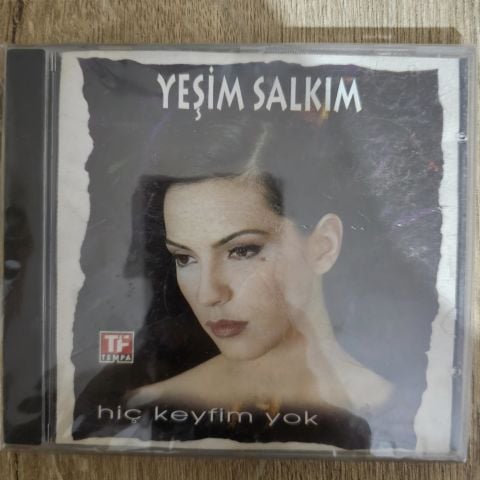 YEŞİM SALKIM - HİÇ KEYFİM YOK CD
