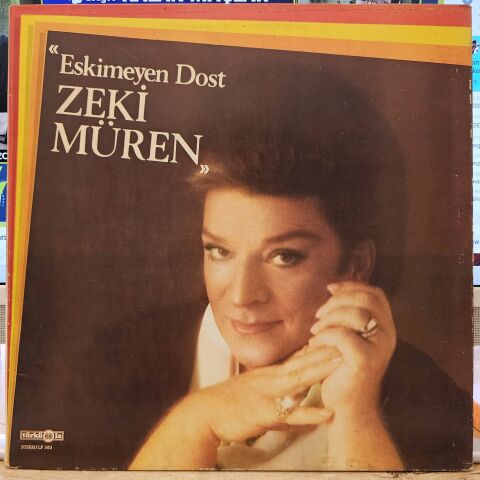 Zeki Müren – Eskimeyen Dost LP PLAK