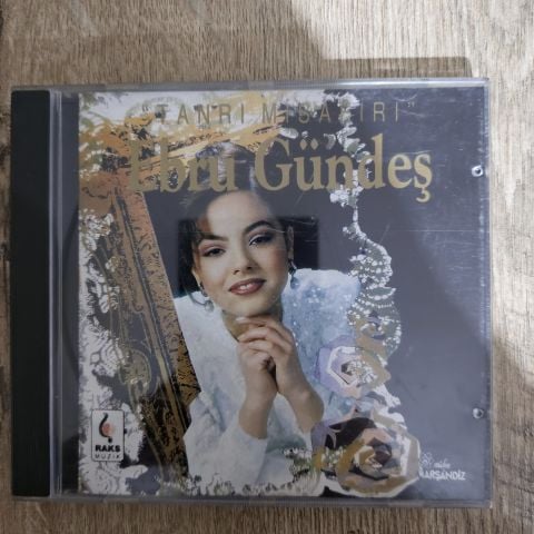 EBRU GÜNDEŞ - TANRI MİSAFİRİ CD