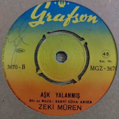 Zeki Müren – Seninle Düştüm Dile / Aşk Yalanmış 45LİK PLAK