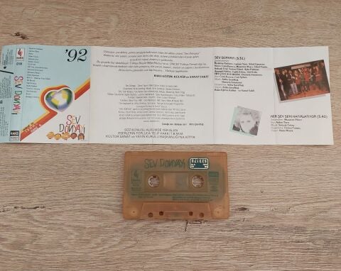 SEV DÜNYAYA 92 KASET