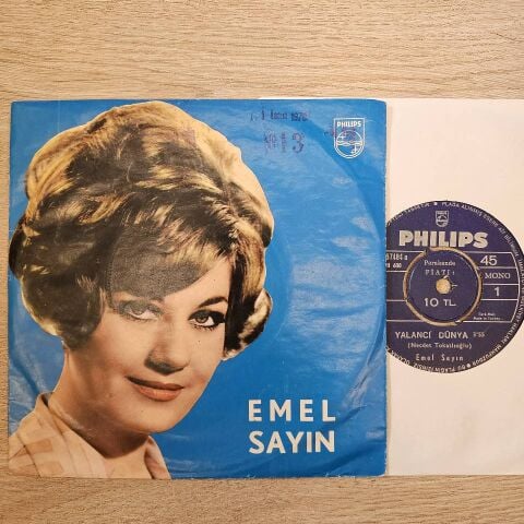 Emel Sayın – Yalancı Dünya / Söz Veripte Zalim Aldattın Beni 45LİK PLAK