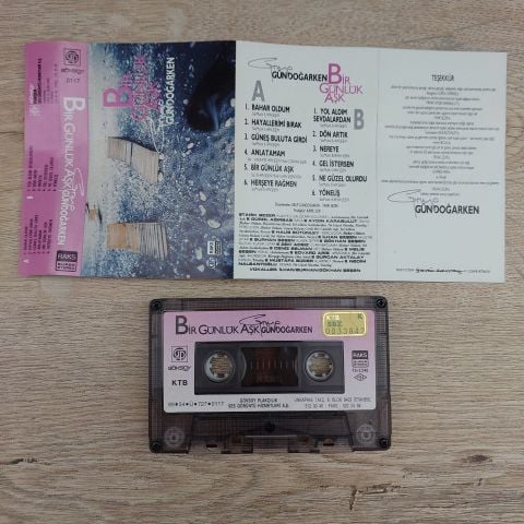 GRUP GÜNDOĞARKEN - BİR GÜNLÜK AŞK KASET