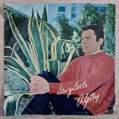 Alpay – Asla Bir Daha Sevemem 45LİK PLAK