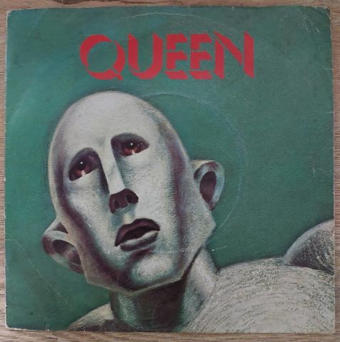Queen – We Are The Champions B/W We Will Rock You 45LİK PLAK